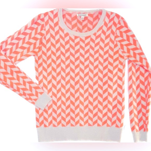 ⭐️ LUCCA COUTURE ⭐️ SWEATER SIZE: M - Picture 3 of 7